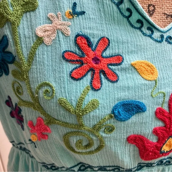 Double D Ranch top small turquoise embroidered - Picture 2 of 7
